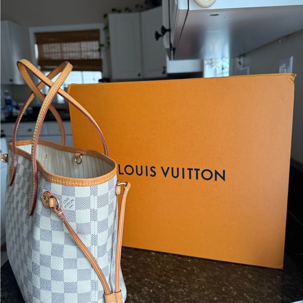 Louis Vuitton Damier Azur Neverfull PM